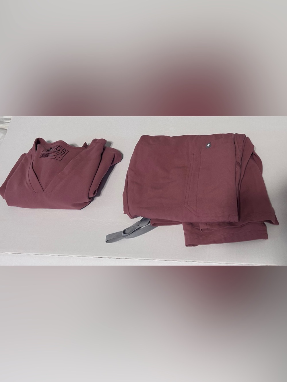 Figs Scrub Set Women's Size Small Mauve Top , High Waisted Yola Pants MauveREAD